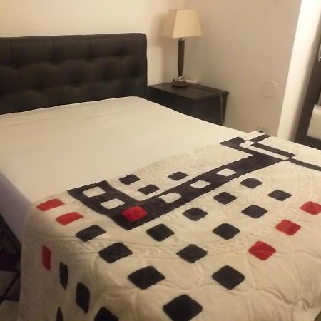 Simple Colocation Rooms Garges-lès-Gonesse Exterior foto
